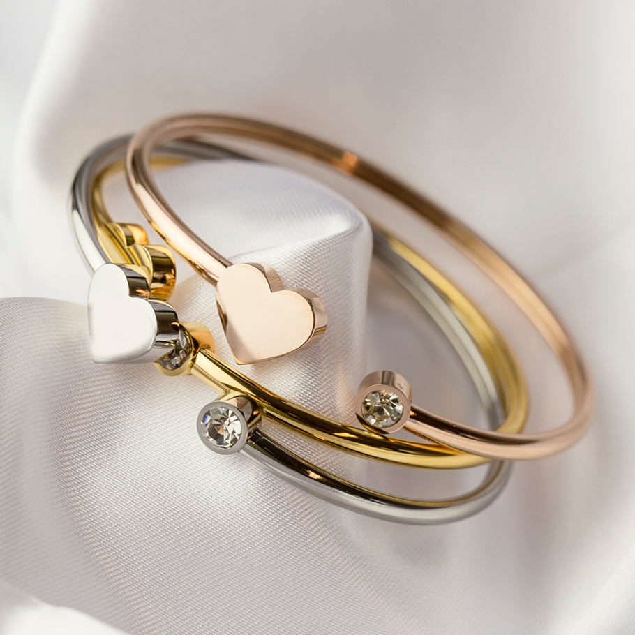 Heart bangle - Tarnish free